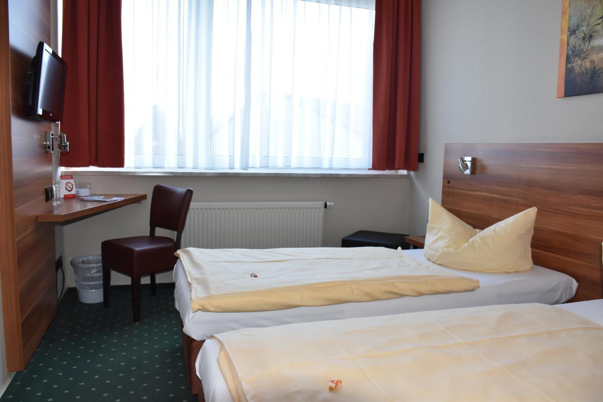 Stadt-gut-Hotel Westfalia Halle  Zimmer foto